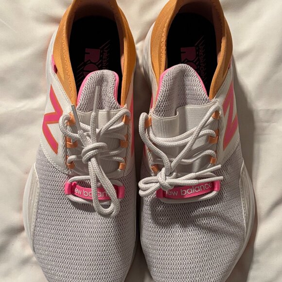 NEW BALANCE SNEAKERS👟👟 - Picture 3 of 4